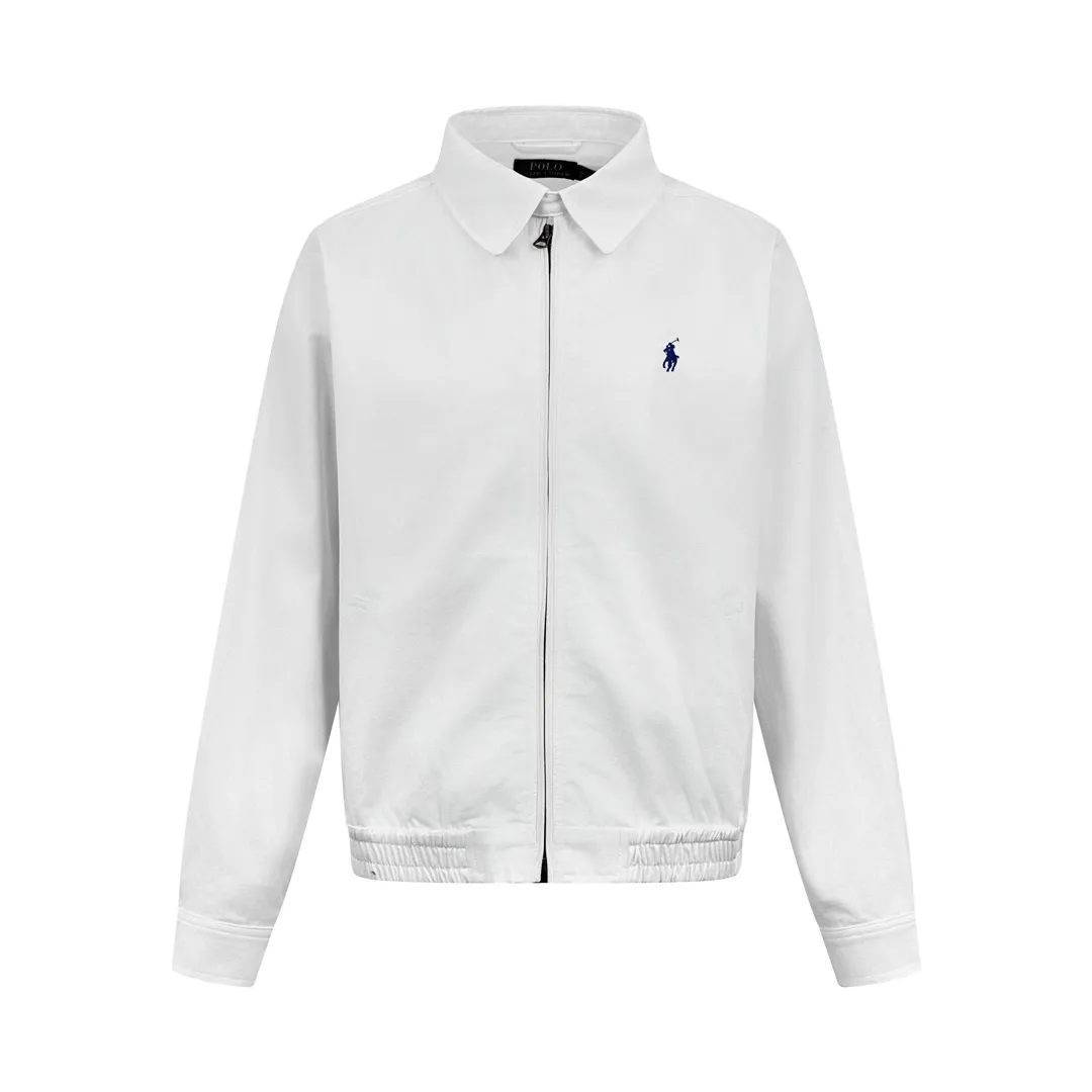 P460 Ralph Lauren embroidered zipper jacket. Customized cloud-velvet white twill cotton. Soft and silky. Comfortable against the skin. Dressed in pure white. Exuding innate elegance. Exquisite indigo pony logo embellished with it. Fully recognizable. Bringing an atmosphere of freedom and vitality. Pure and smart color symphony. Reconstructing classics with neat silhouettes and defining modern relaxation with versatile genes. Process 1: Using imported machine embroidery technology. Use advanced computer control systems and precision mechanical components to achieve iconic pony embroidery operations with high precision and smooth and delicate lines. Process 2: Template machine bag opening. The preset template guides the position, shape and size of the bag opening. The accuracy ensures the quality of the bag opening effect. Process 3: The hem is made in one go using a three-needle waist-drawing machine. The elastic band and fabric are sewn together in the same process using the machine's special needle position and feeding mechanism. The three-needle design is stronger and can evenly distribute pressure. Ensure that the elastic band and the fabric are closely attached. Process 4: The fabrics are washed carefully and have a better hand feel. Not easy to deform, not easy to shrink, not easy to fade, and maintain long-term beauty. Accessories: Customized 1:1 Ralph Lauren engraved buckle Customized 1:1 Ralph Lauren bronze zipper Customized 1:1 Ralph Lauren trademark Version: Fitted version Size: S M L XL
